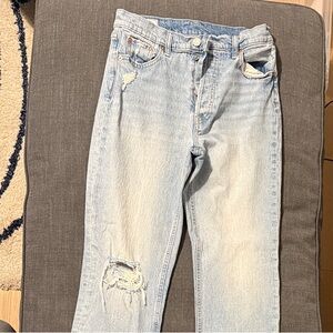 GAP Women's Light Blue Straight Leg Jeans